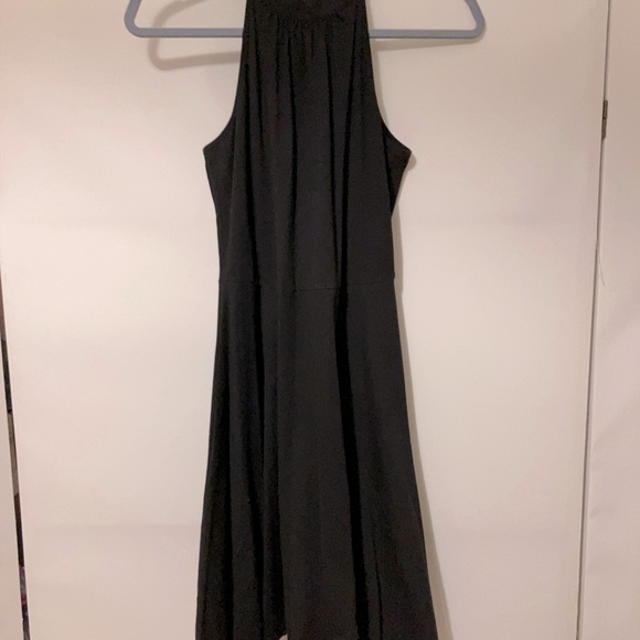 Ouges knee length fit and flare dress. - Picture 4 of 5